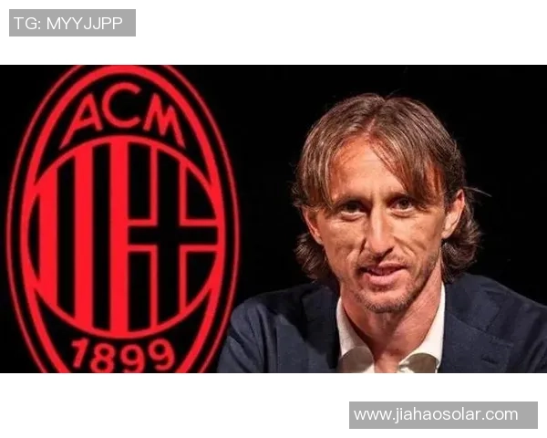 AC米兰再引两位老将计划免签巴萨前锋与曼城传奇中场助力球队重返巅峰